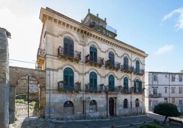 Palazzo Guccione Alia