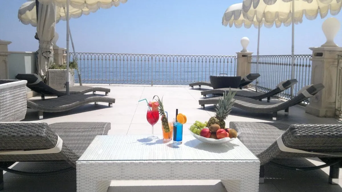B&B Il Cavalluccio Marino Fronte Mare - Acireale