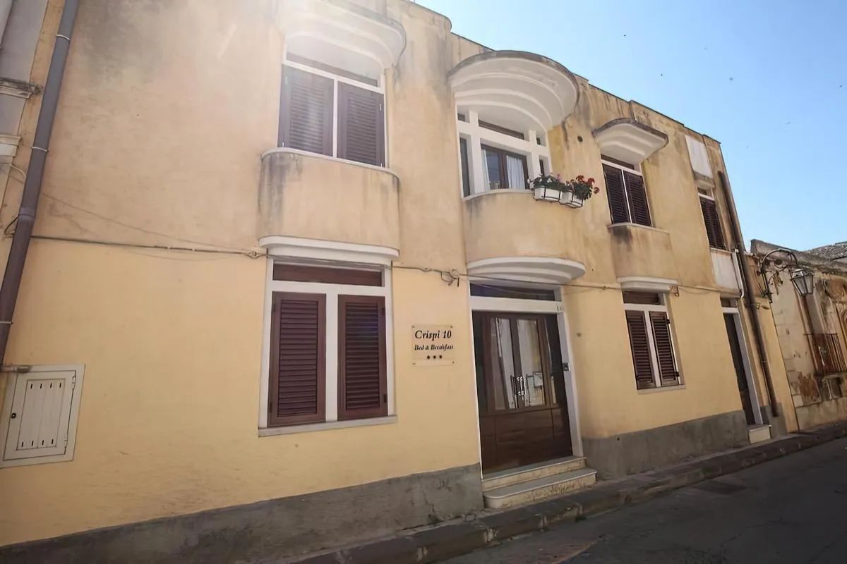 B&B Crispi 10 - Floridia