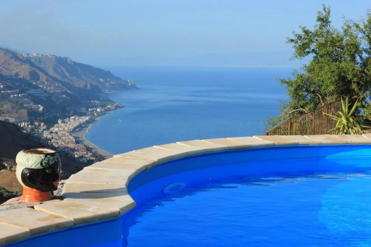 B&B Villa Almoezia - Taormina