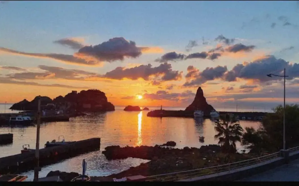Casa Vacanze Corallo holiday house - Aci Castello