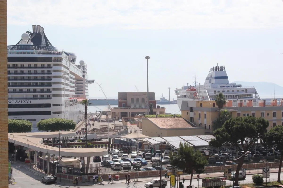 B&B La Finestra sul Porto - Palermo