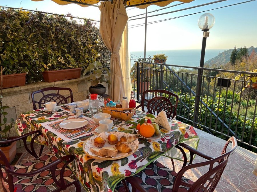 Finestra sul Mare