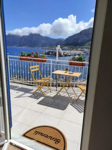 La casa di Giulio - holiday home, Isola delle Femmine, Italia