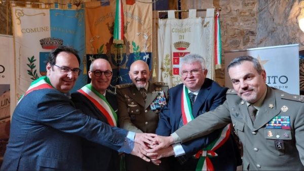 Poligono militare tra Enna e Palermo: l’accordo tra esercito e sindaci crea polemiche