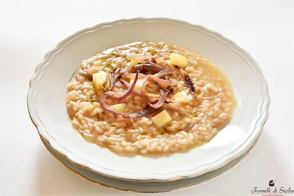 Risotto con cipolla rossa