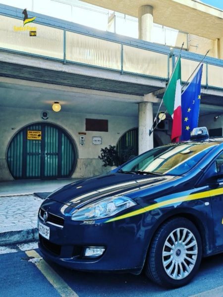 Facevano la “cresta” sugli impianti solari: sequestrati due milioni a due imprenditori