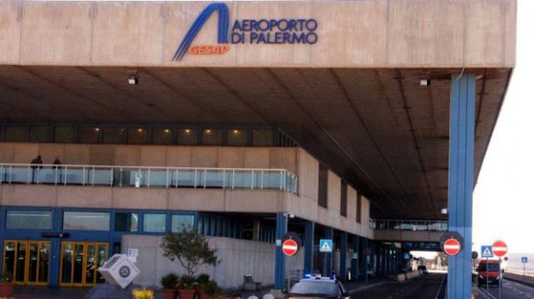Aereo atterra a Palermo per perdita di carburante: quattro voli dirottati a Trapani Birgi