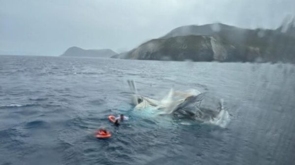 Lo scontro tra una barca a vela e un aliscafo, la famiglia lascia le Eolie: «Grazie Lipari»