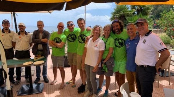 Raccolti dai fondali di Ustica 420 chili di rifiuti tra plastica, vetro e metalli Raccolti dai fondali di Ustica 420 chili di rifiuti tra plastica, vetro e metalli