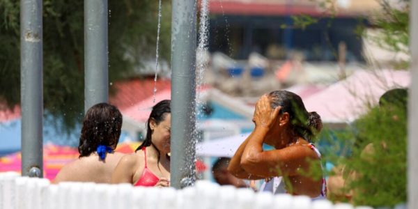 A Siracusa 47,6 gradi: le province più calde nell'Isola che lotta contro il fuoco