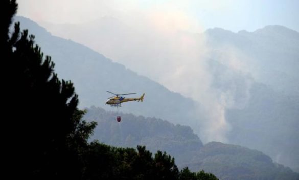 Persi contatti con elicottero antincendio nel Siracusano