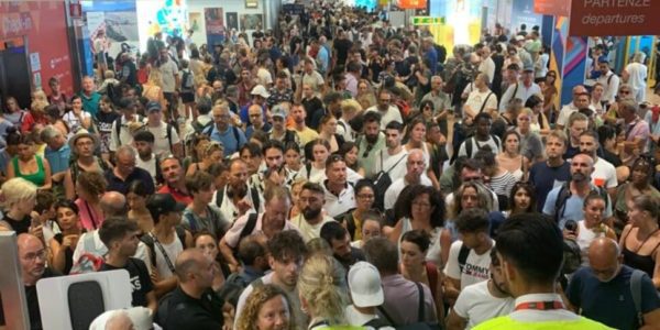 Aeroporto di Palermo: più varchi ai controlli sicurezza, si entra solo entro le due ore dal volo