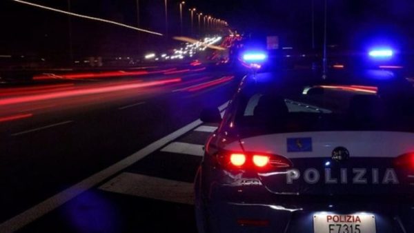 Contromano sulla 640 e sotto l’effetto della droga: denunciato camionista catanese