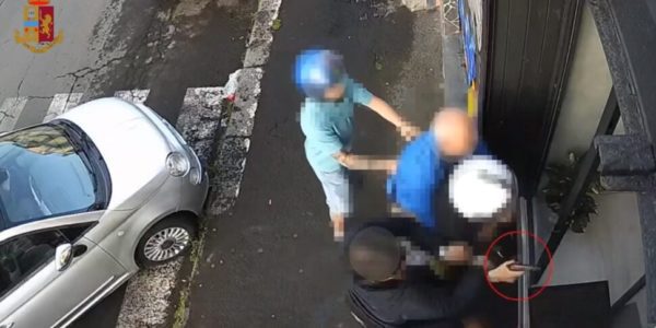 Catania, la lite all'autolavaggio finisce in sparatoria: ecco chi sono i 6 arrestati di Nesima, fra loro due donne VIDEO