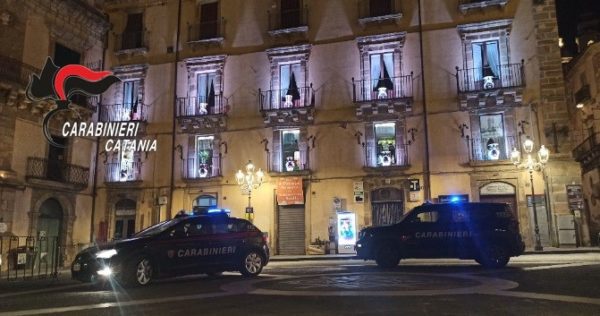 Controlli dei Carabinieri a Caltagirone: denunce per guida in stato di ebbrezza e multe ai locali della movida