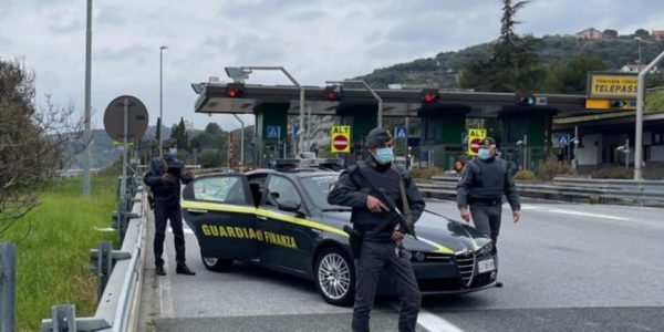 Corriere della droga fermato a Buonfornello, sequestrati 17 chili di cocaina