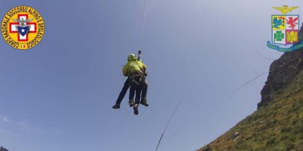 Escursionista si sente male sui monti di Altavilla Milicia, soccorso con l'elicottero