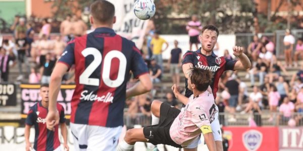 Il Palermo ferma il Bologna in amichevole: rovesciata di Soleri regala il pari in extremis