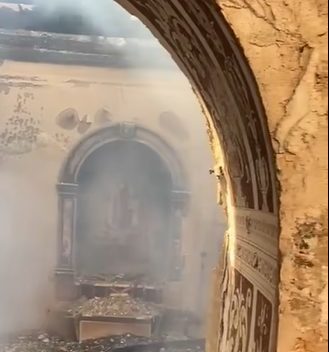 Incendi, Missione di Speranza e Carità: «Ricostruiremo la chiesa di S. Maria di Gesù»