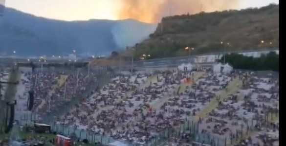 Messina, rogo sulle colline che dominano lo stadio che ospita il concerto dei Pinguini Tattici Nucleari