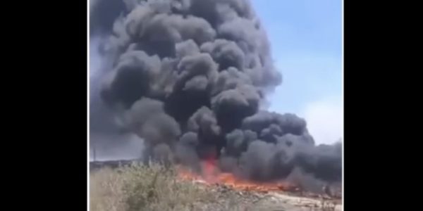 Incendio di pneumatici tra Acate e Vittoria: nube nera e paura vicino alle aziende agricole