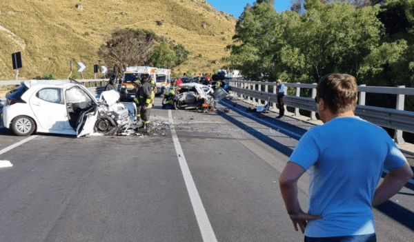 Incidente Caltanissetta, sale a 3 il bilancio delle vittime: dopo Arianna e Giovanni muore anche Eleonora