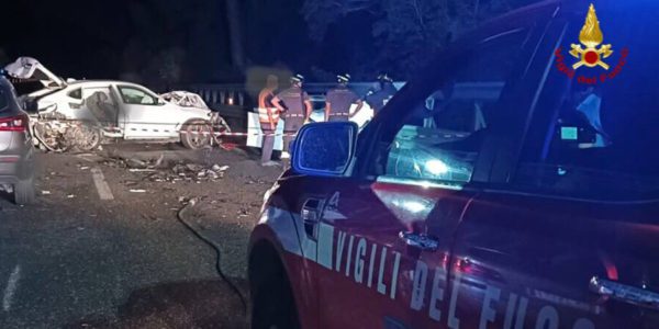 Incidente sulla Messina-Palermo, un’auto si ribalta e viene centrata da altre due: le due vittime non avevano la patente