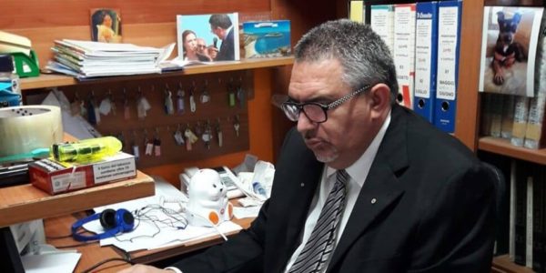 Lampedusa, l'ex sindaco De Rubeis è libero e scrive alla gente: «Sono tornato»