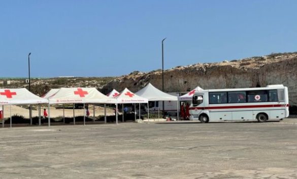 Nuovi sbarchi a Lampedusa dopo due giorni di mare agitato