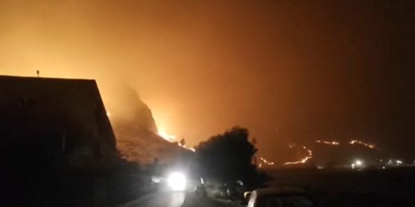 Palermo, la riserva di Capo Gallo in preda alle fiamme - VIDEO