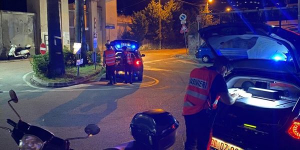 Raffica di controlli nelle Eolie, denunciati 8 automobilisti indisciplinati. Trovata anche droga