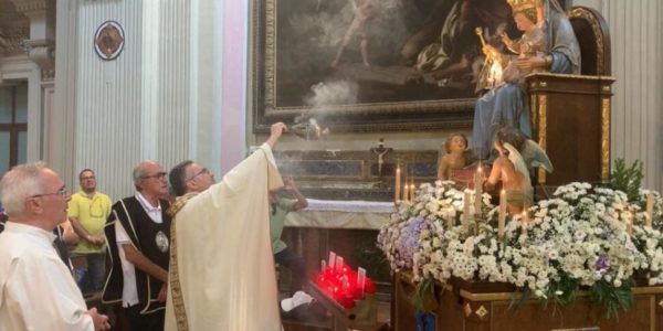 Santa Teresa alla Kalsa ha il nuovo rettore: salva la processione della Madonna del Carmelo