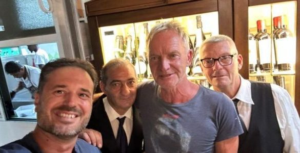 Sting torna alle Eolie, cena e abbracci a Lipari