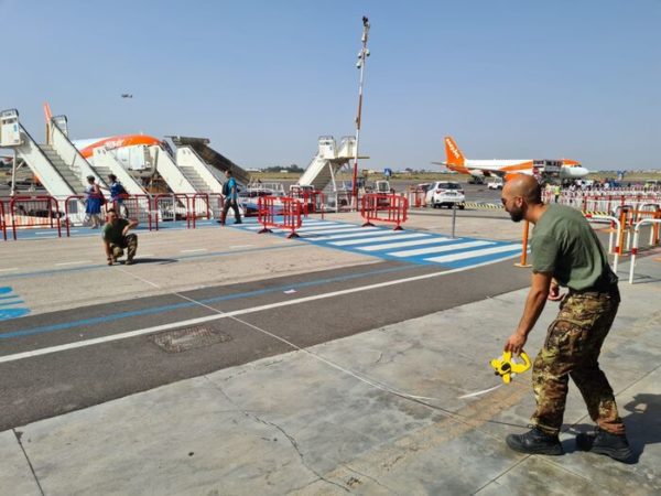 Strutture campali aviazione per Terminal aeroporto Catania