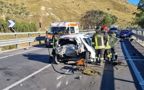 Terza vittima per il tragico schianto a Caltanissetta, è morta anche la donna di 31 anni