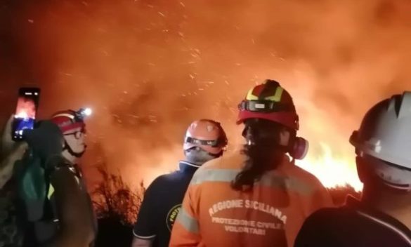 Allarme diossina a Palermo, la discarica di Bellolampo continua a bruciare