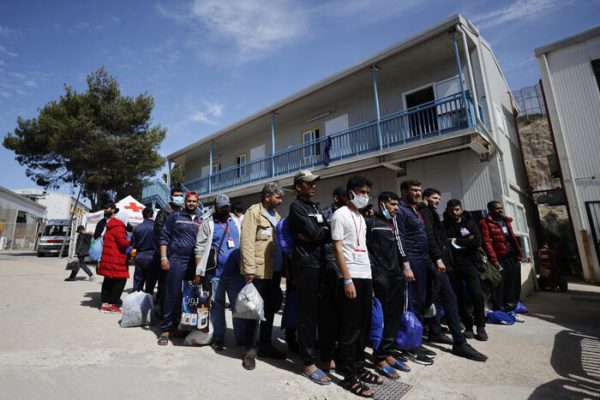 Migranti: all'hotspot Lampedusa 1.861, via a trasferimenti