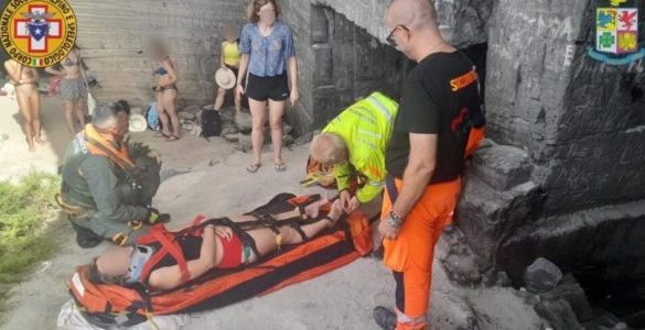 Turista di Caltanissetta precipita dalla scogliera di Favignana, soccorsa