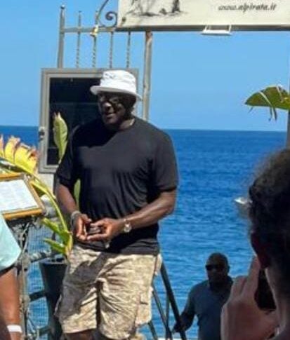 A Lipari sbarca Michael Jordan, fan in delirio