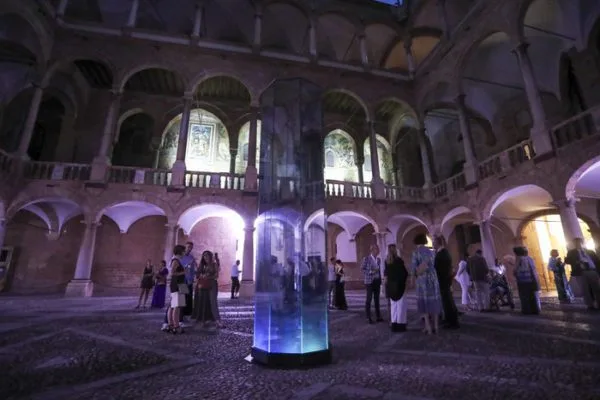 Nel Palazzo Reale di Federico II un'opera che desta stupore