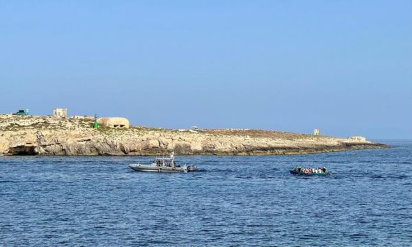 Migranti: naufragio al largo di Lampedusa, 41 morti