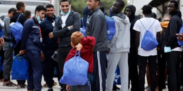 Lampedusa, più di 3.500 migranti all'hotspot
