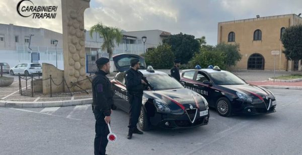 Rubava nei negozi o nelle scuole di Marsala, arrestato un 39enne di Petrosino