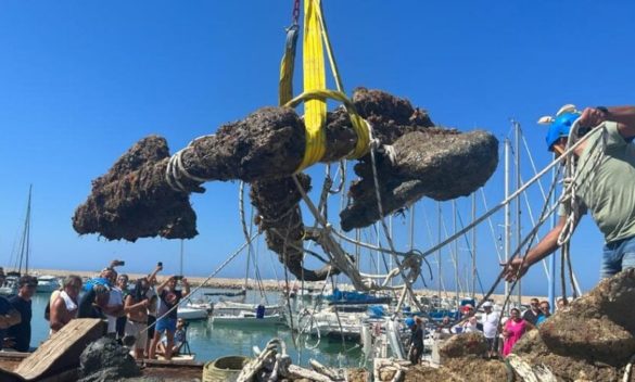 Agrigento, recuperati cannoni e un’ancora di un relitto del XVII secolo