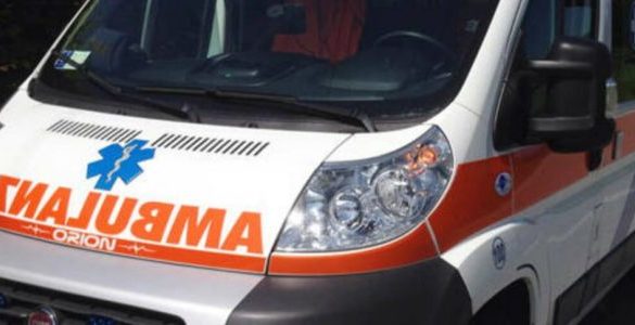 Auto contro monopattino, feriti due bambini a Messina: uno è in codice rosso