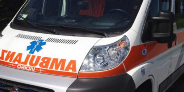 Auto contro monopattino, feriti due bambini a Messina: uno è in codice rosso