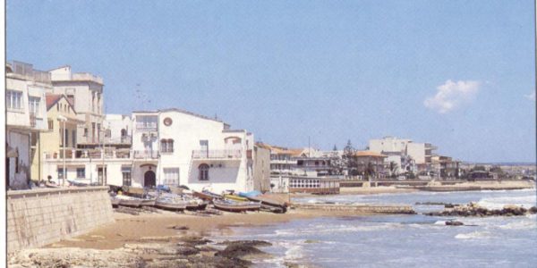 Bimbo di 7 anni si perde a Marina di Ragusa, ritrovato dalla polizia