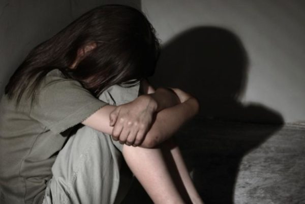 Altro caso di violenza sessuale: una 17enne denuncia un artigiano a Valguarnera