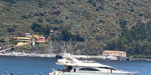 Eolie, in calo gli incassi per il contributo di sbarco pagato dai turisti